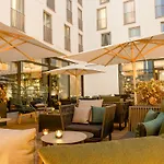 Motel One Köln-Neumarkt